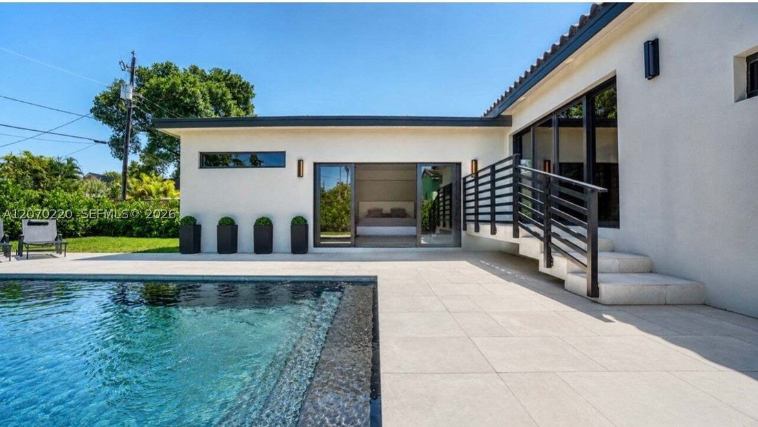 House in Miami, Florida, United States 3 - 18646150