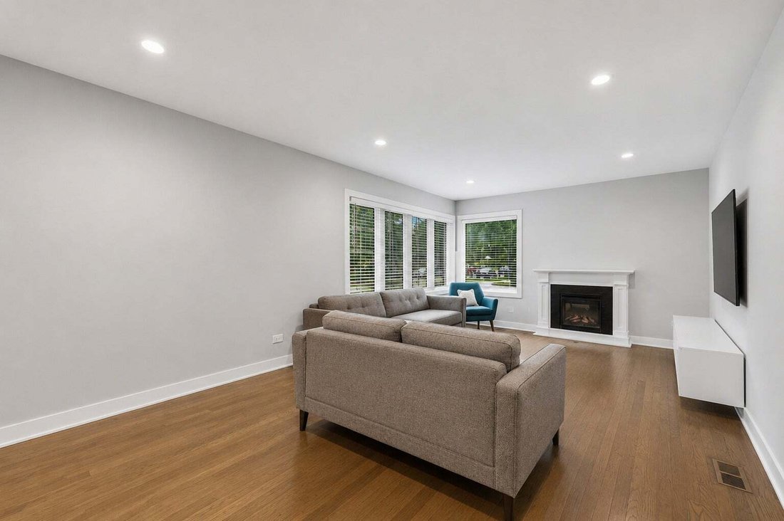 House in Skokie, Illinois, United States 4 - 18687764