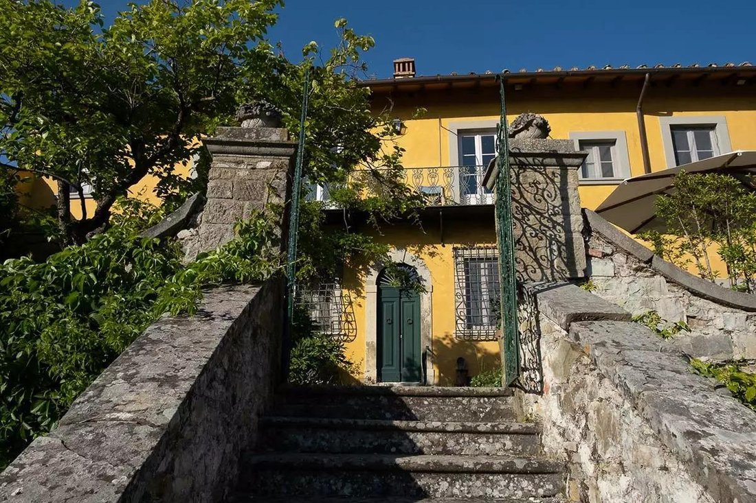Villa in Fiesole, Tuscany, Italy 2 - 18691066