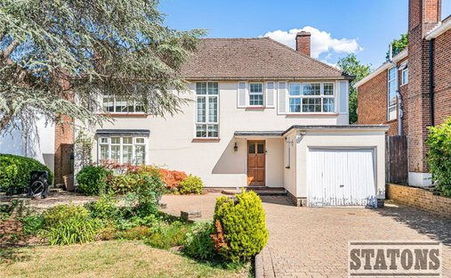 House in Crews Hill, Enfield, England 1