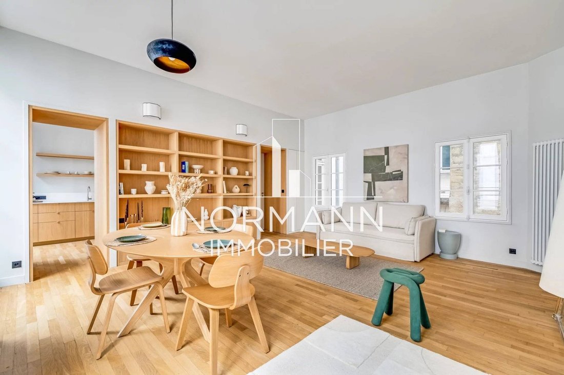 Apartment in Lorette-Martyrs, Paris 9e Arrondissement, Paris 1 - 18646368