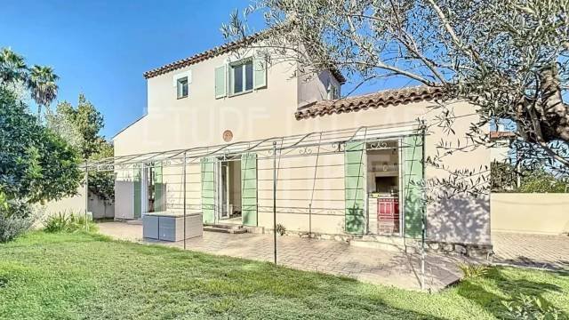 Villa in Fontmerle, Antibes, France 1 - 17693185