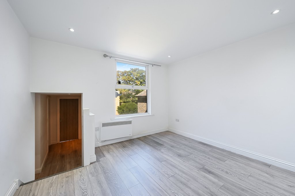 Apartment in East Croydon, London Borough of Croydon, England 4 - 18691330