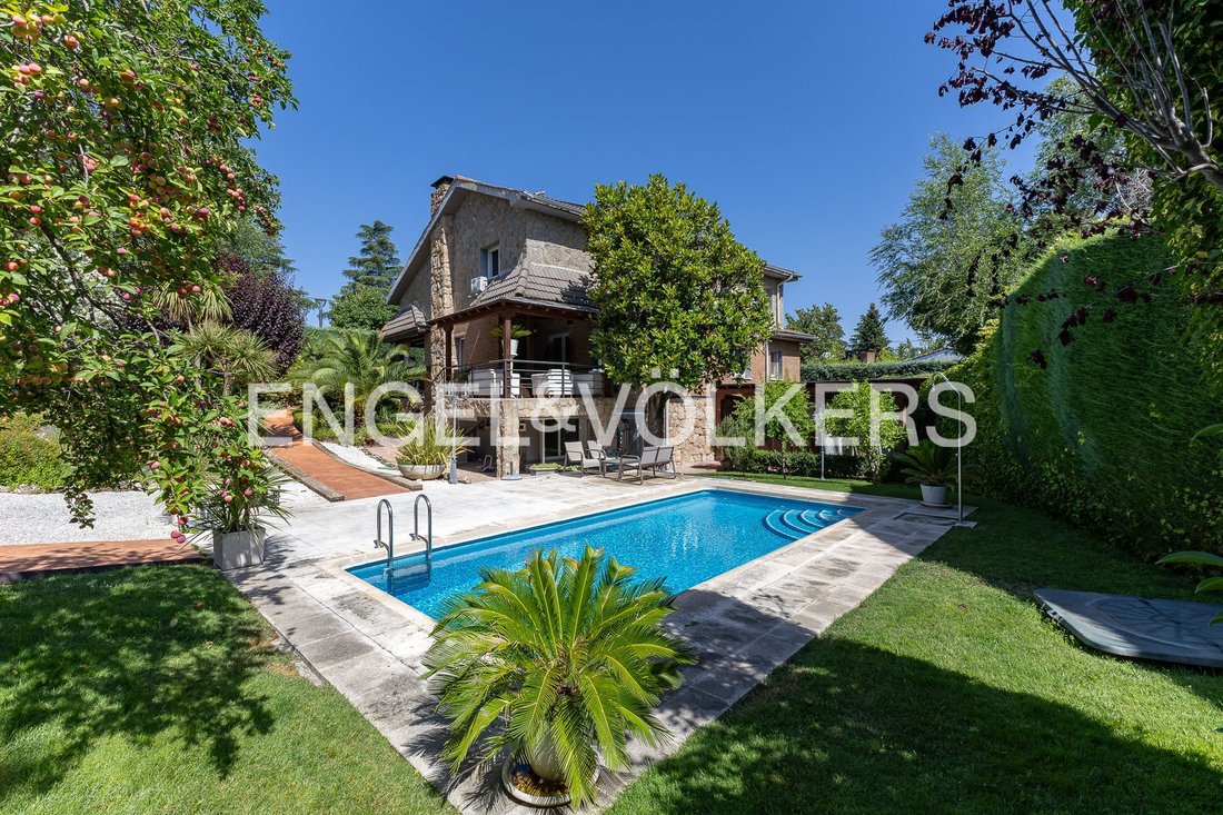 House in Majadahonda, Comunidad de Madrid, Spain 1 - 18245503