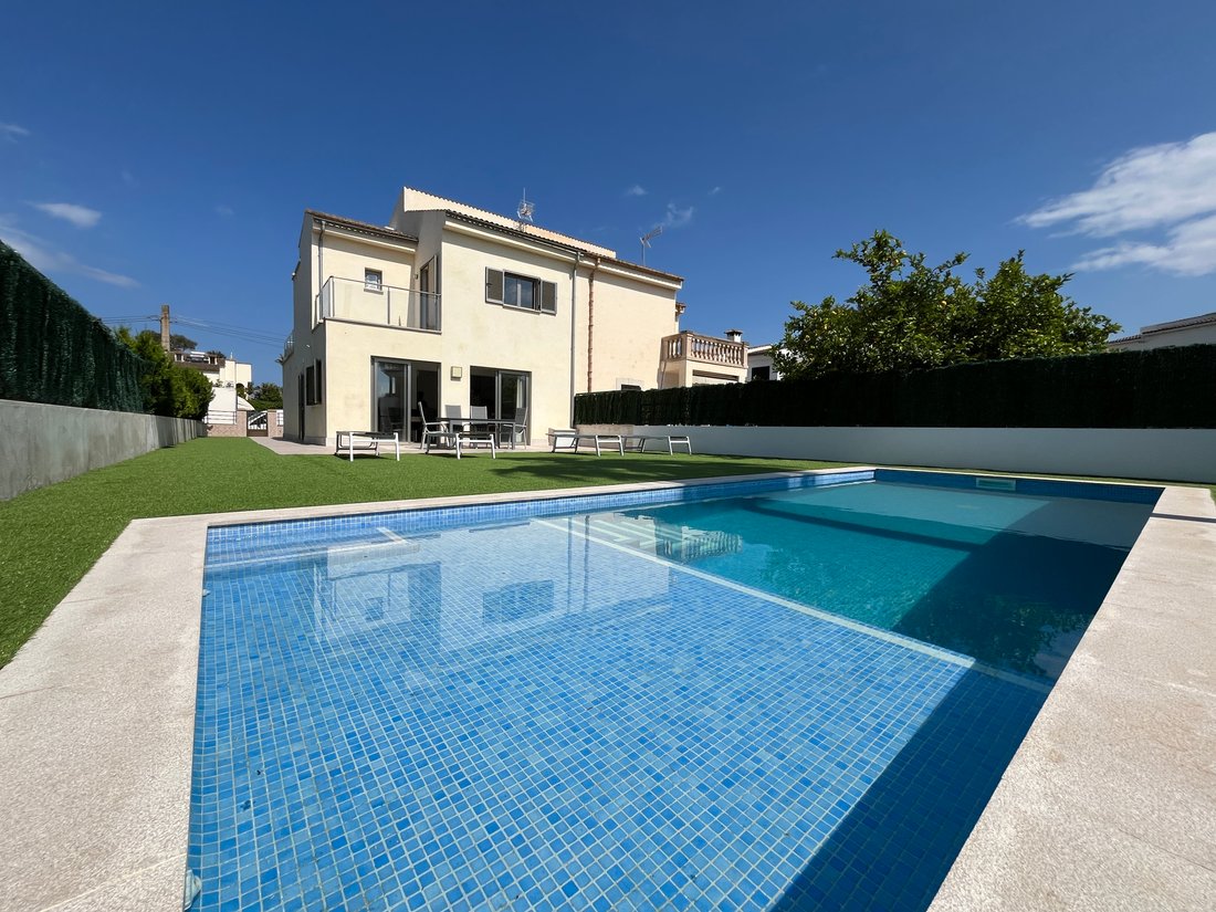 Villa en Muro, Islas Baleares, España 1 - 18688203