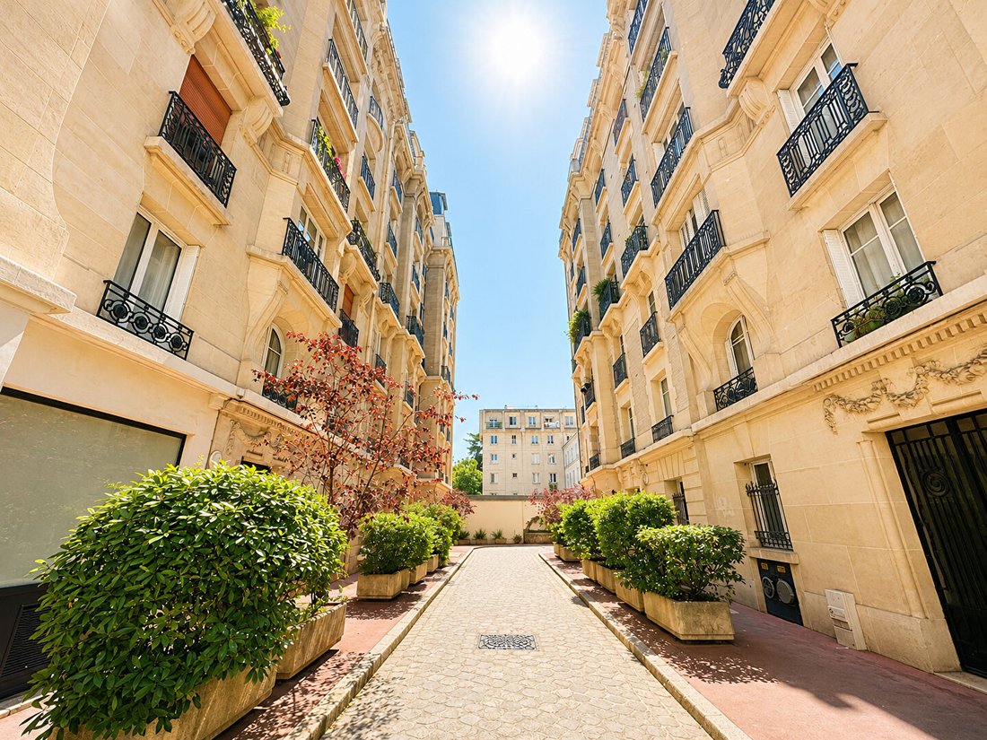 Apartment in Violet Commerce, Paris 15e Arrondissement, Paris 5 - 18691381