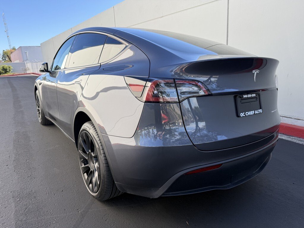 Tesla Model Y in San Diego, CA, United States 4 - 18689800