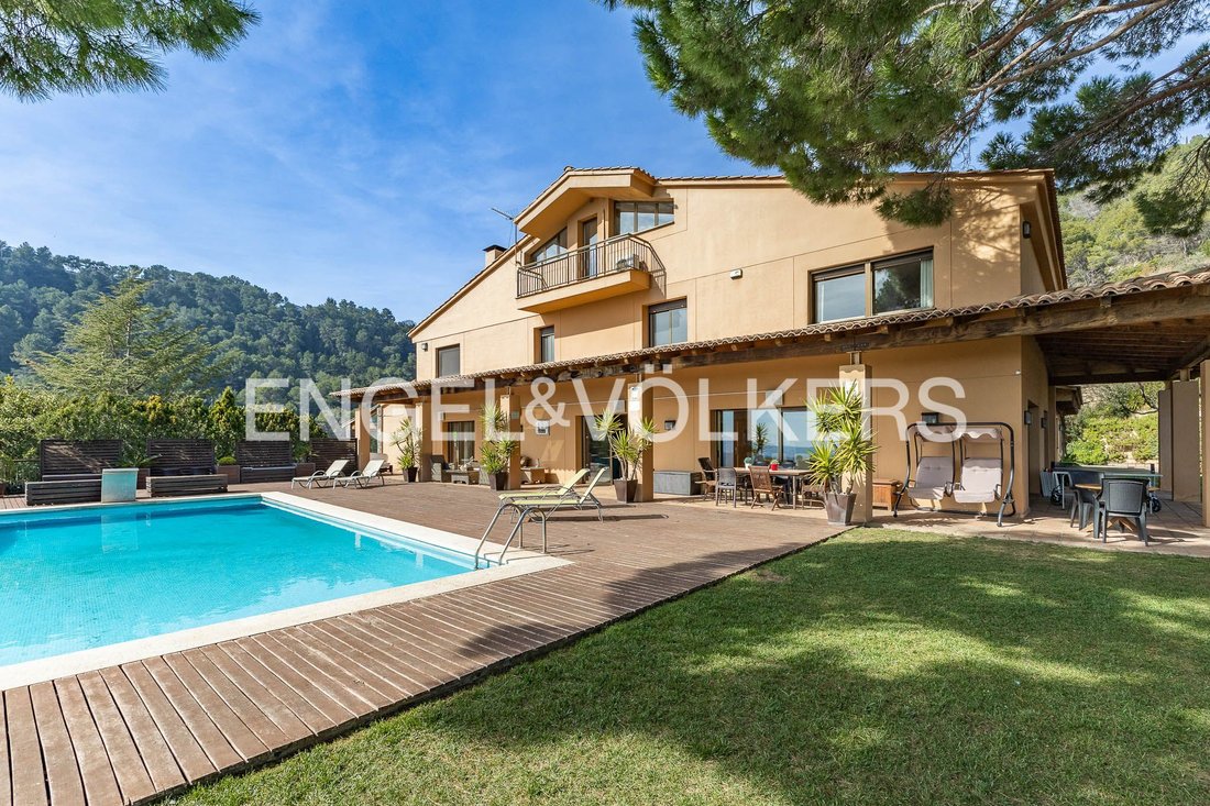 Maison à Sant Feliu de Codines, Catalogne, Espagne 4 - 17304436