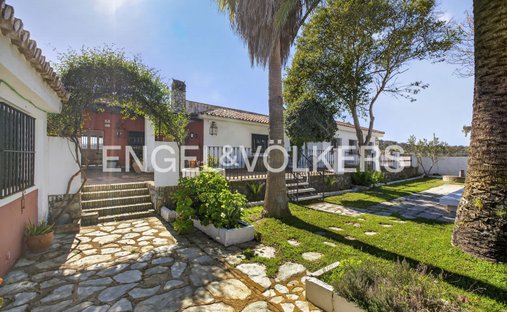 Finca in El Castillo de las Guardas, Andalusia, Spain 1