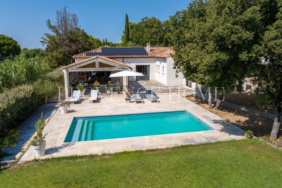 House in Taillades, Provence-Alpes-Côte d'Azur, France 3 - 18688407