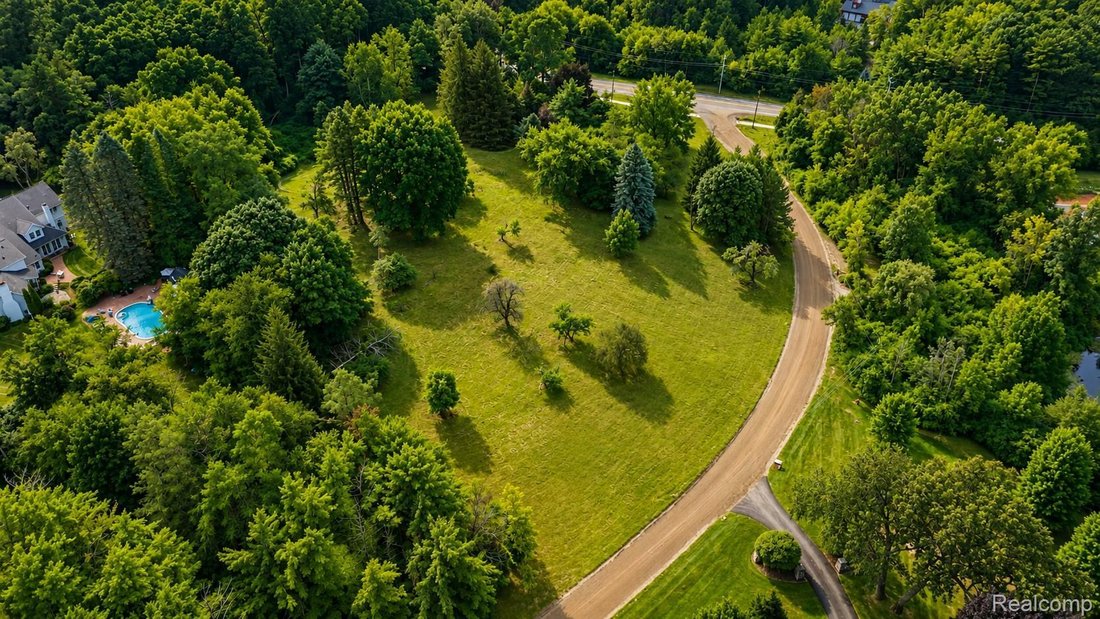 Land in Farmington Hills, Michigan, United States 2 - 18690688