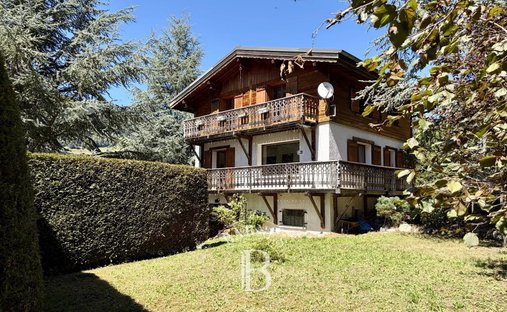 Chalet in Les Contamines-Montjoie, Auvergne-Rhône-Alpes, France 1