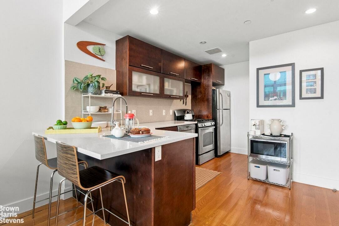 Condo in New York, New York, United States 5 - 18689585