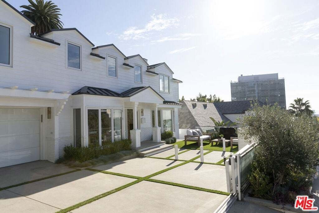 House in Los Angeles, California, United States 3 - 18689806