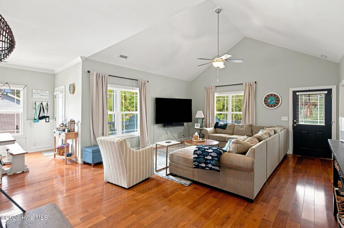 House in Oak Island, North Carolina, United States 5 - 18690872