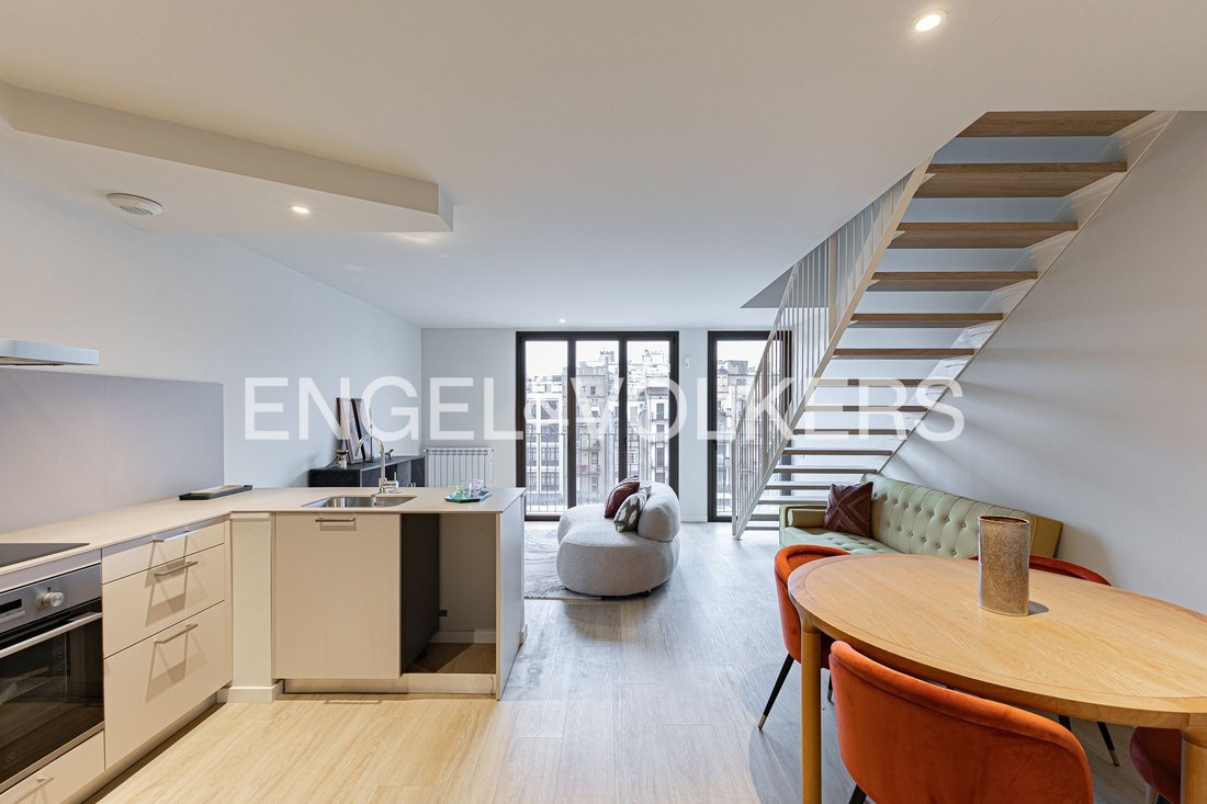 Wohnung in Eixample, Barcelona, Spanien 2 - 16948195