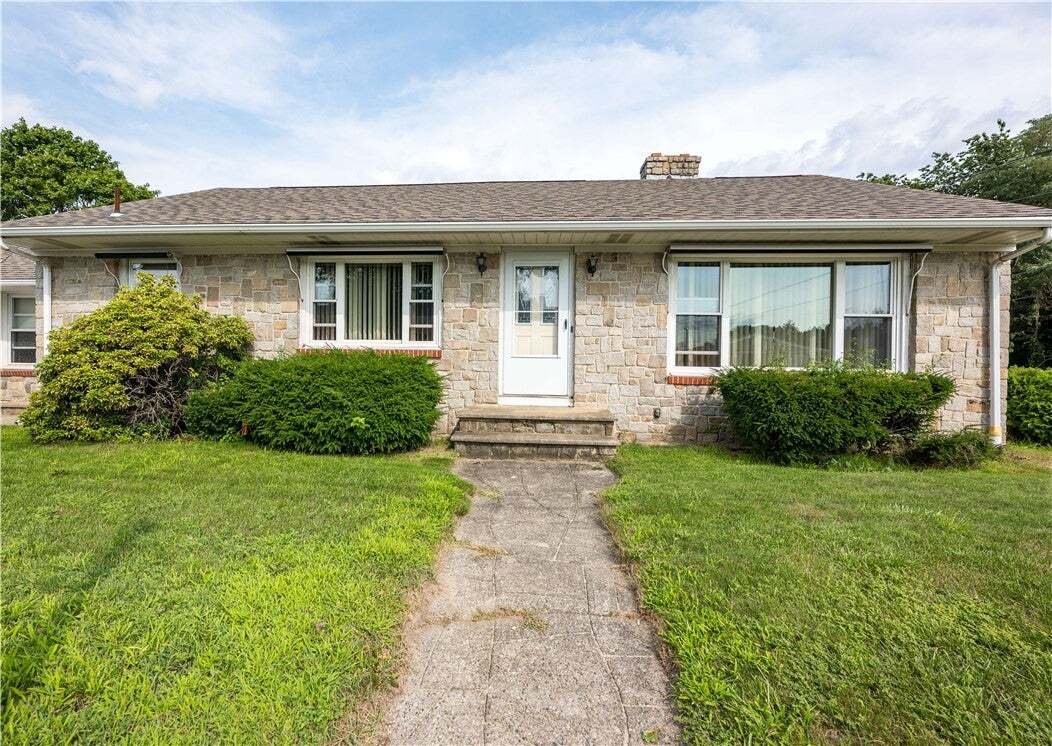 House in Cranston, Rhode Island, United States 1 - 18689389