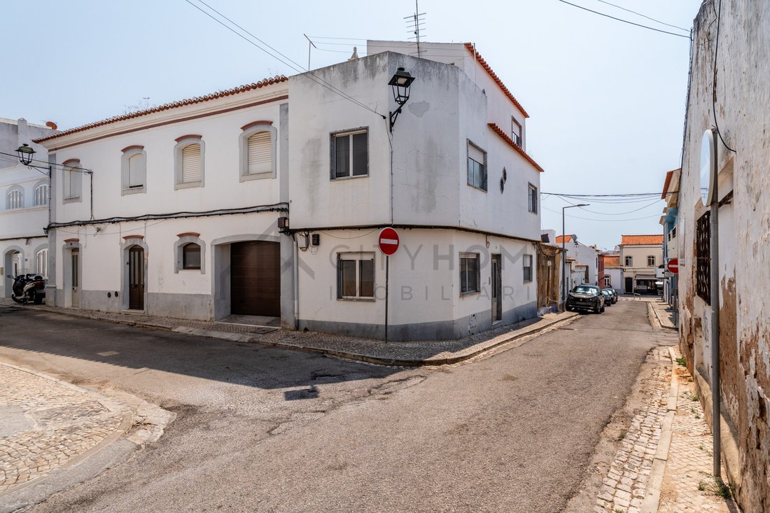 House in Lagoa e Carvoeiro, Algarve, Portugal 1 - 18691302