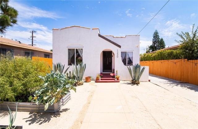 House in East Los Angeles, California, United States 3 - 18689122
