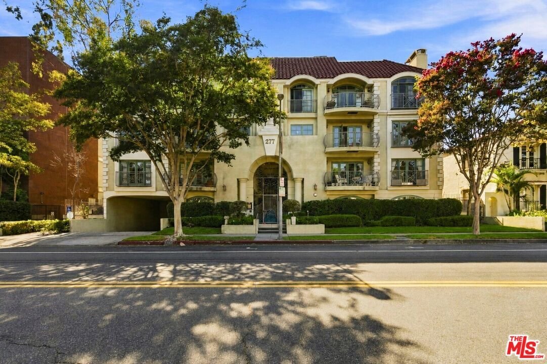 Condo in Beverly Hills, California, United States 1 - 18691052