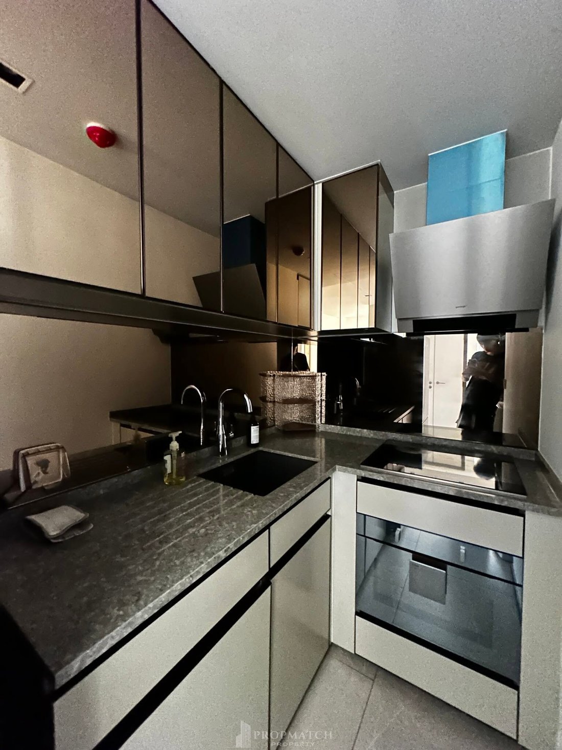 Condo in Bangkok, Bangkok, Thailand 1 - 18686714