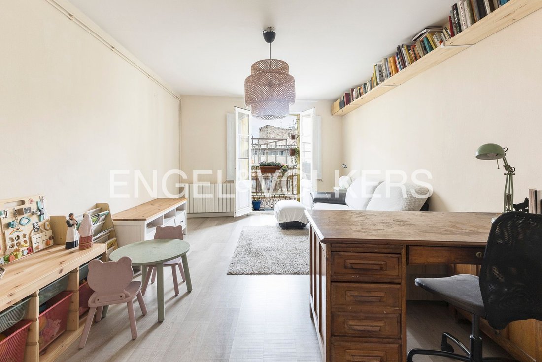 Apartment in Ciutat Vella, Barcelona, Spain 2 - 17553240