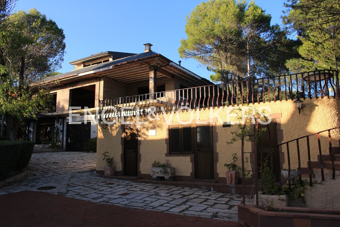 Haus in Cabanillas de la Sierra, Autonome Gemeinschaft Madrid, Spanien 1 - 17534746
