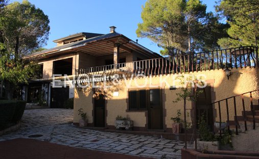 Haus in Cabanillas de la Sierra, Autonome Gemeinschaft Madrid, Spanien 1