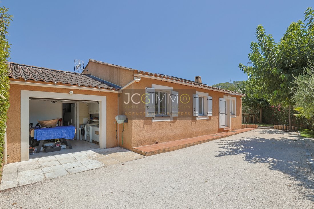 House in Pierrefeu-du-Var, Provence-Alpes-Côte d'Azur, France 2 - 18690968