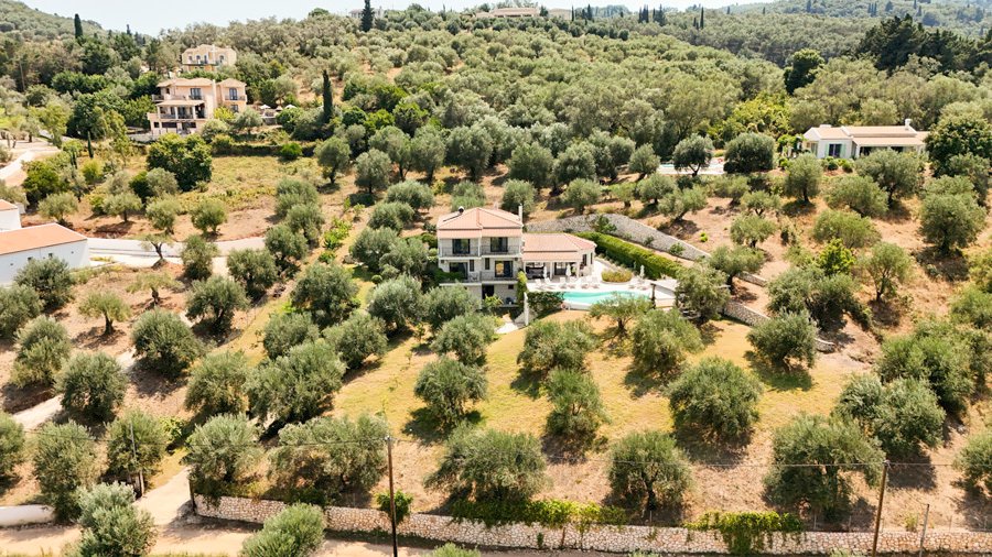 Villa in Kassopaia, Peloponnese, Western Greece and the Ionian, Greece 2 - 18688575