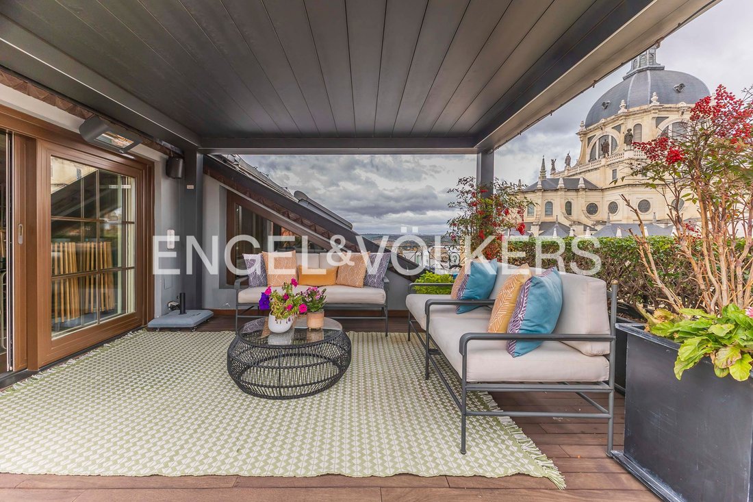 Penthouse in Centro, Madrid, Spain 2 - 16867481