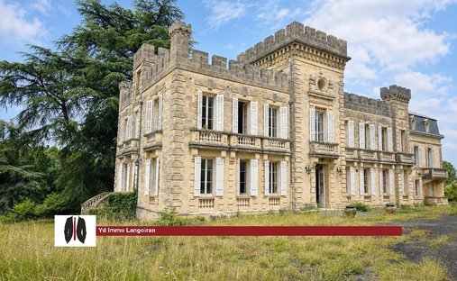 Château à Cambes, Nouvelle-Aquitaine, France 1