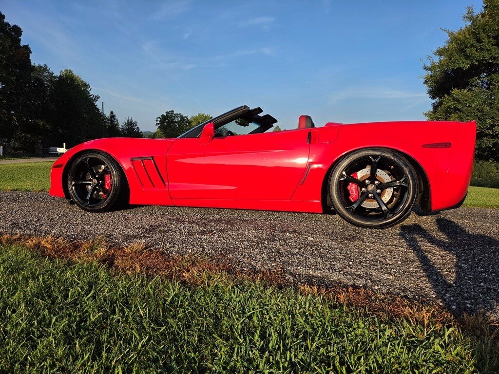 Chevrolet Corvette in Mount Airy, NC, United States 1 - 18689796