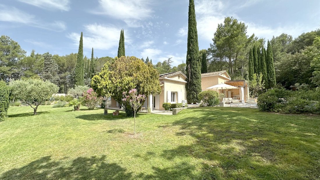 Villa in Le Tholonet, Provence-Alpes-Côte d'Azur, France 1 - 18688503