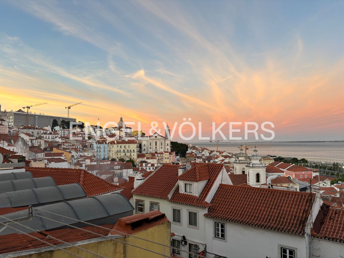 Apartment in Santa Maria Maior, Lisbon, Portugal 3 - 17980325