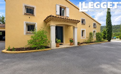 Villa a Camps-la-Source, Provenza-Alpi-Costa Azzurra, Francia 1