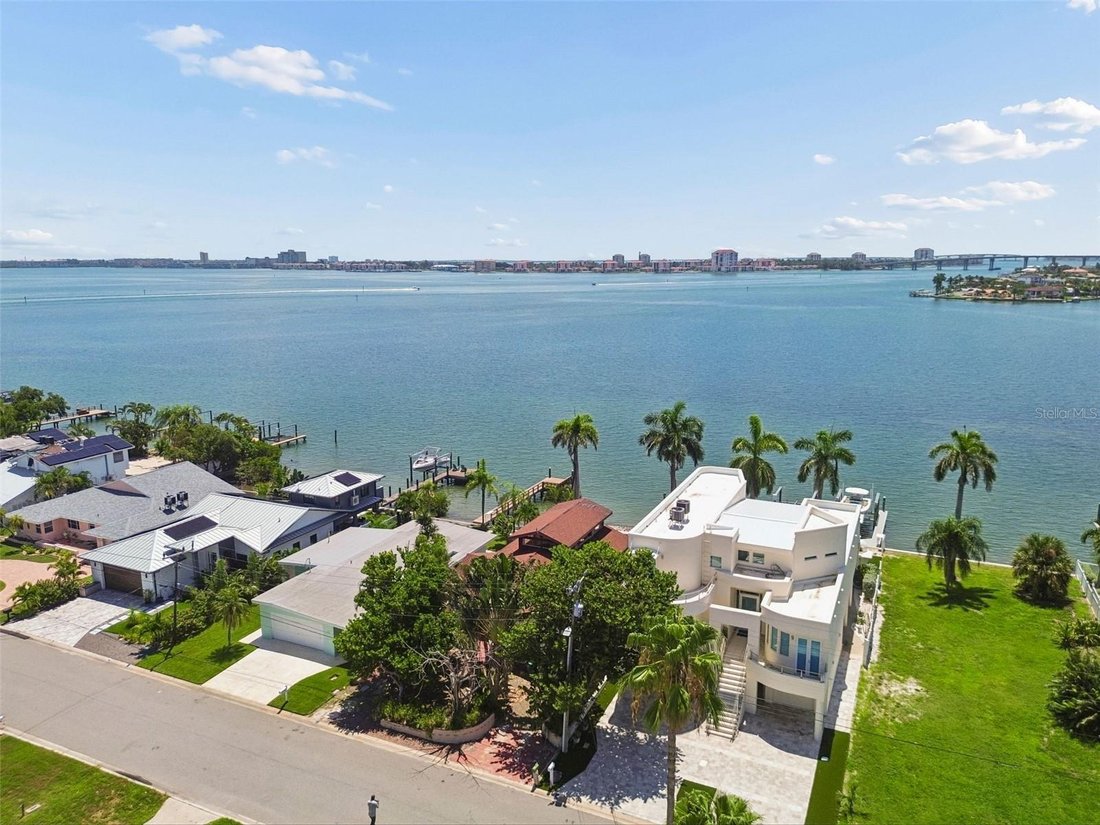 House in St. Pete Beach, Florida, United States 4 - 18687306