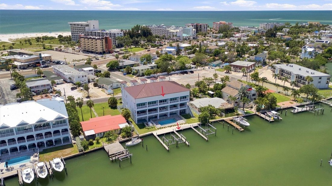 Townhouse in St. Pete Beach, Florida, United States 5 - 18689876