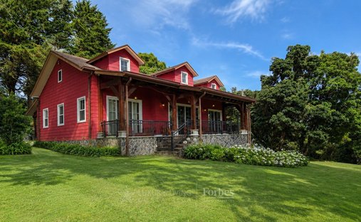 Country House in San José de la Montaña, Heredia Province, Costa Rica 1