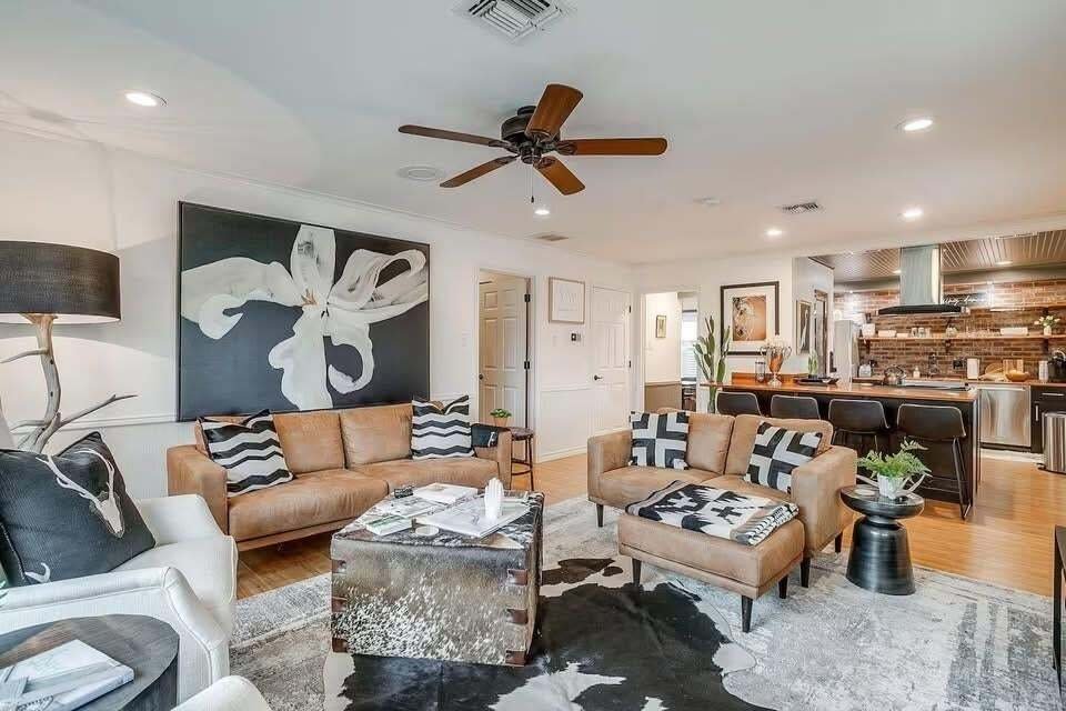 House in Granbury, Texas, United States 1 - 18690828
