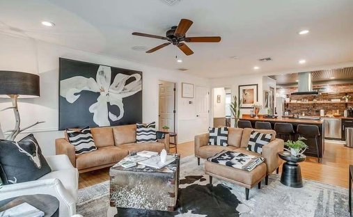 House in Granbury, Texas, United States 1