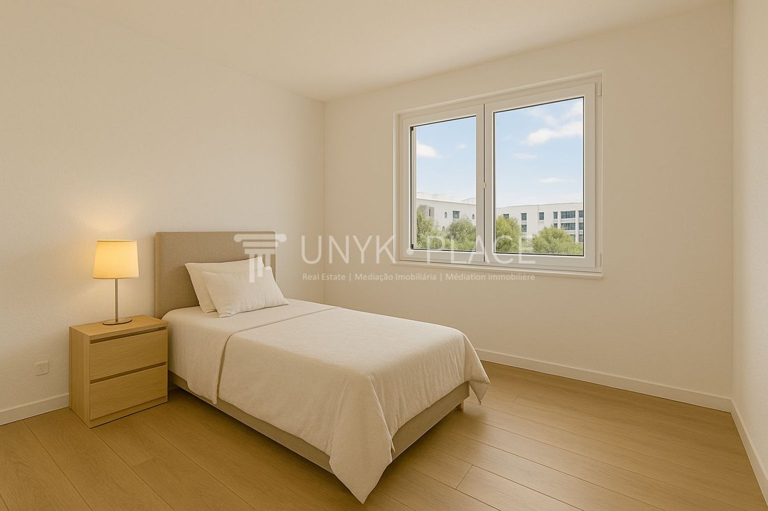 Apartment in Camarate, Unhos e Apelacao, Lisbon, Portugal 5 - 18691157