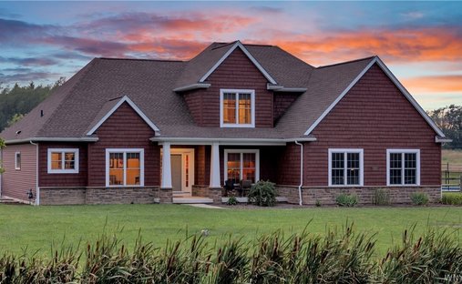 House in East Aurora, New York, United States 1