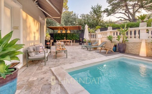 Villa in Sainte Catherine, Le Cannet, France 1