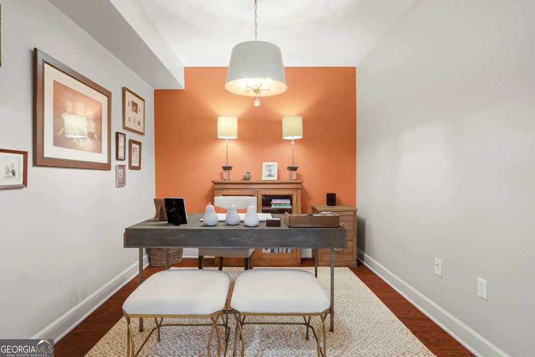 Condo in Atlanta, Georgia, United States 5 - 18690871