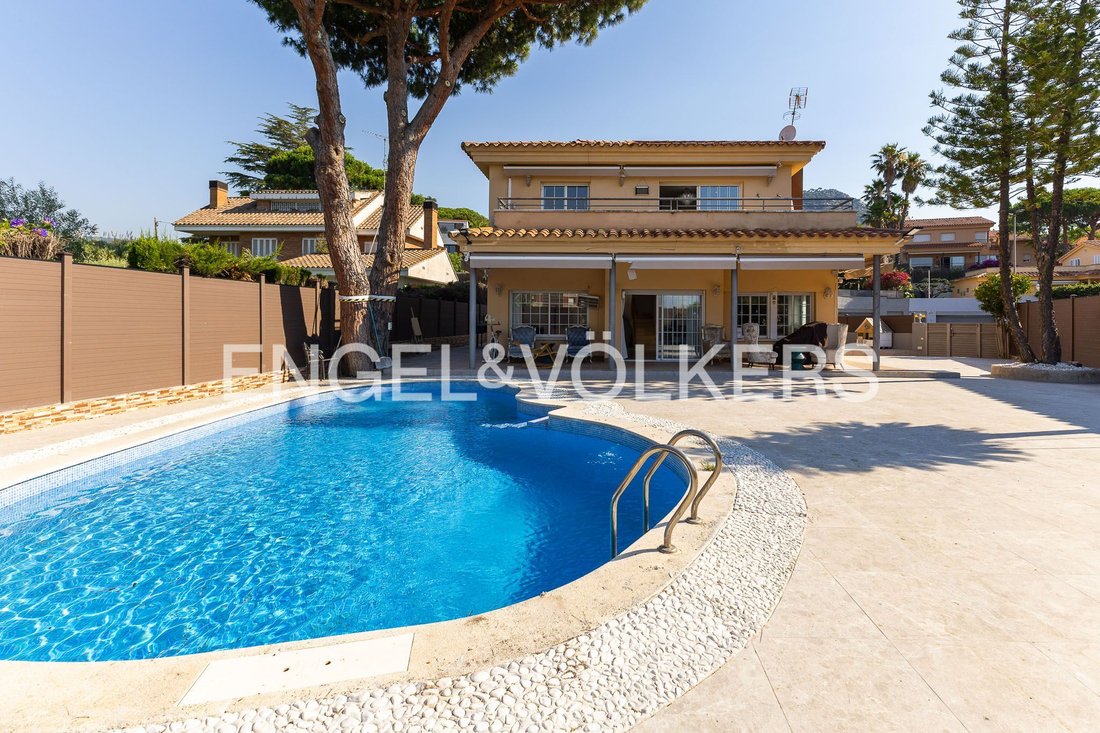 Casa a Cabrils, Catalogna, Spagna 2 - 18379014