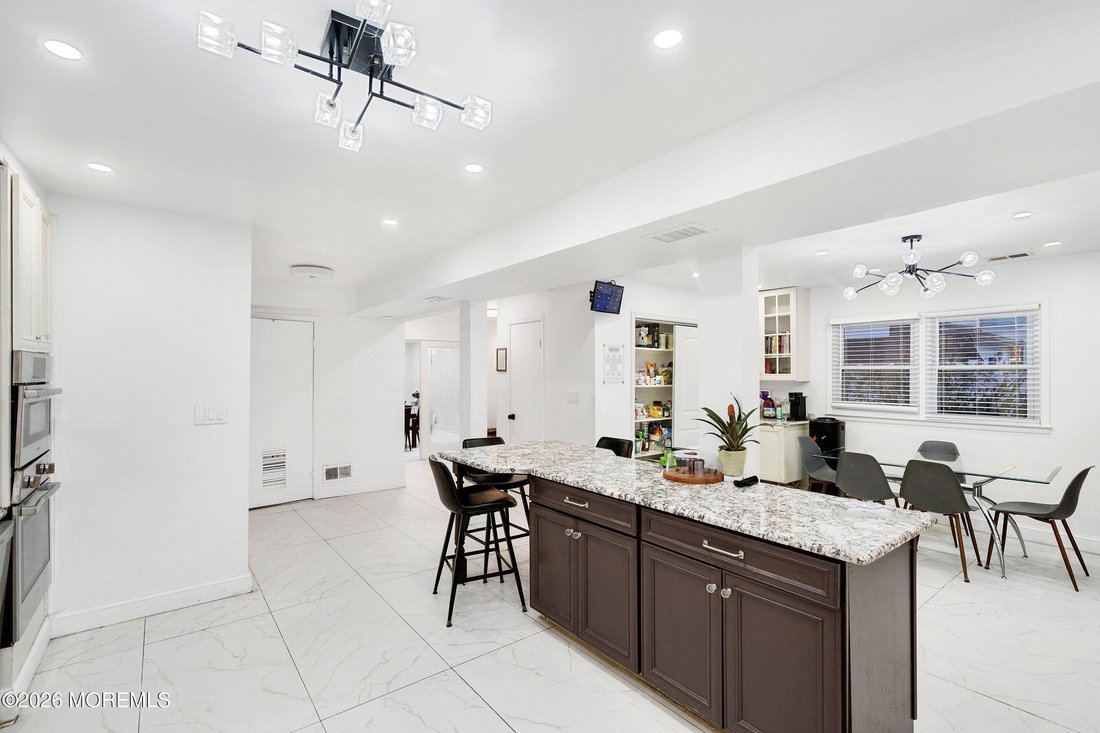 House in Lakewood Township, New Jersey, United States 5 - 18689649