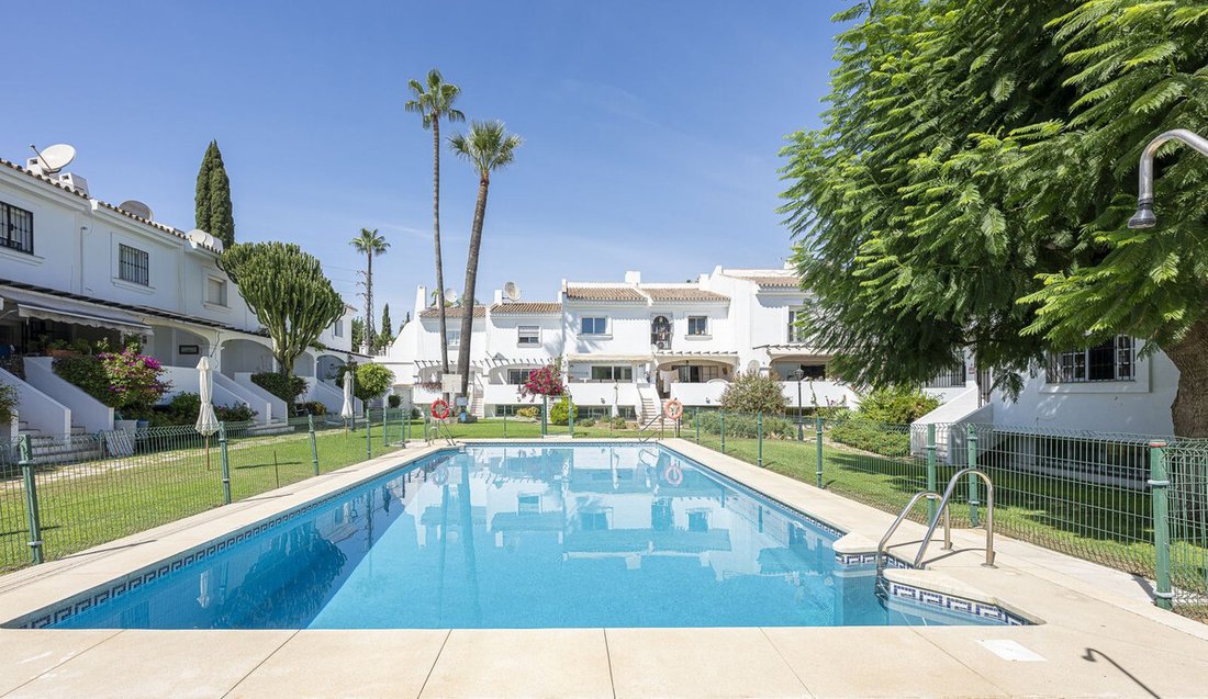 Villa in Puerto Banus, Marbella, Spain 1 - 18688142