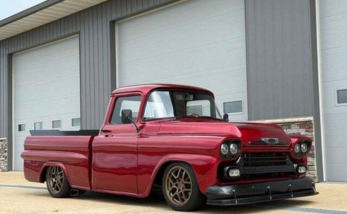 Chevrolet Apache in Calverton, NY, United States 1