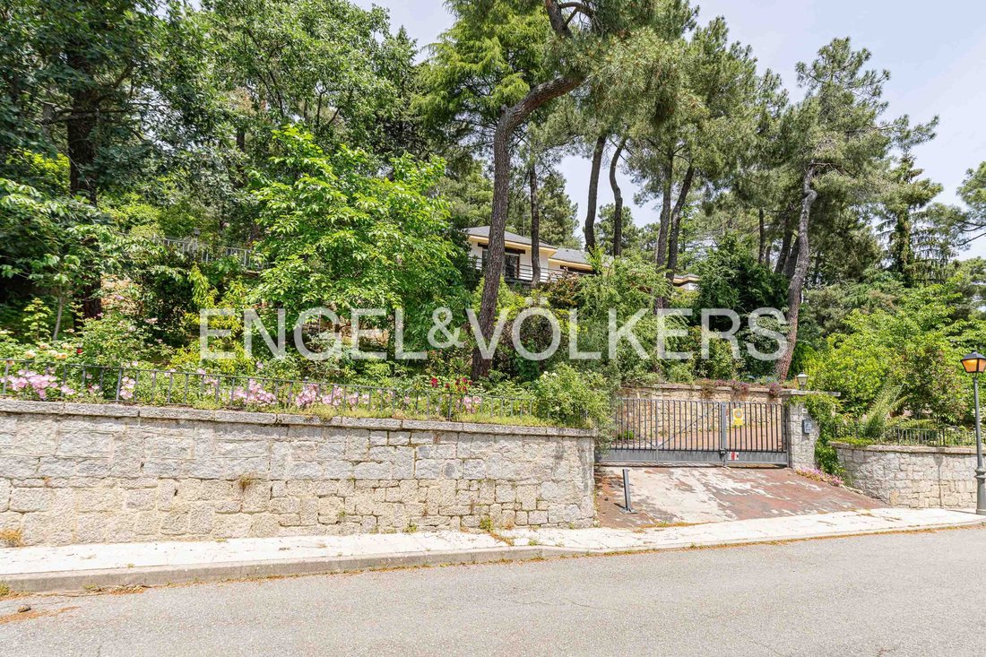 House in San Lorenzo de El Escorial, Comunidad de Madrid, Spain 1 - 18010320